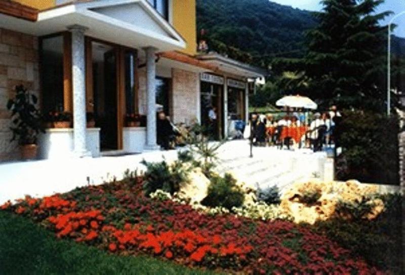 Hotel Ristorante Costa Costa Valle Imagna Exterior photo